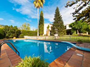 Villa Tramontana de Lloseta, piscina y vista montaña